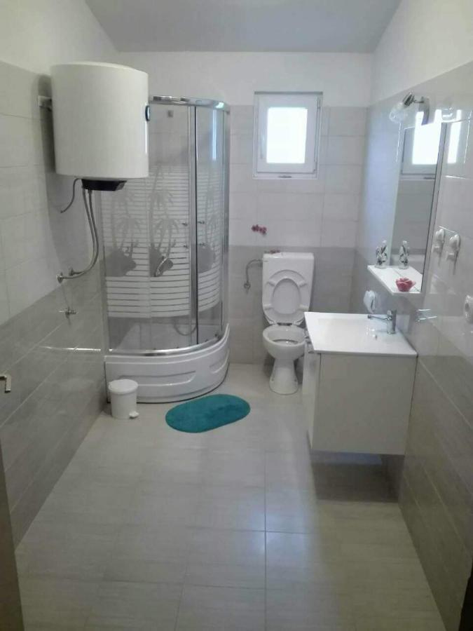 Apartman Vuleta Ražanac Eksteriør billede