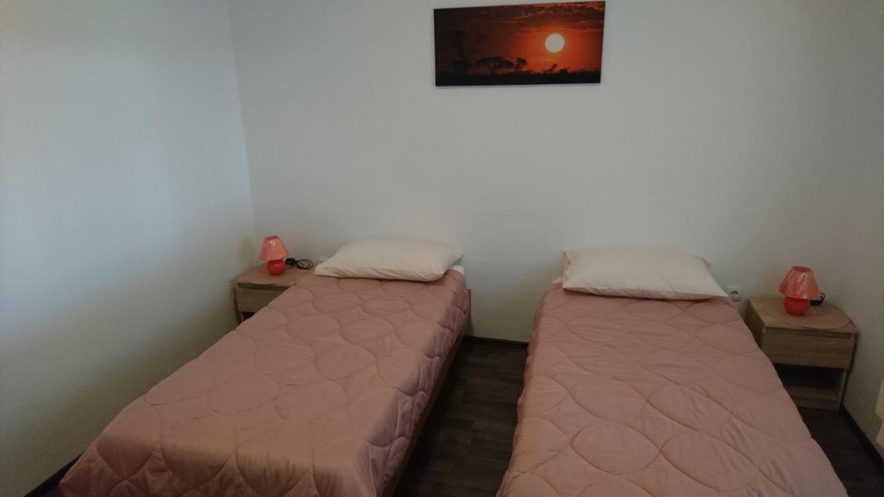 Apartman Vuleta Ražanac Eksteriør billede