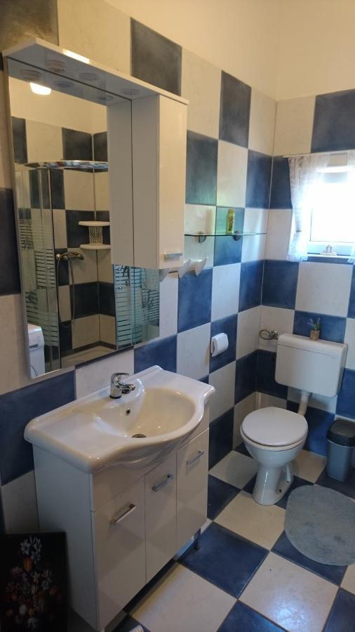 Apartman Vuleta Ražanac Eksteriør billede